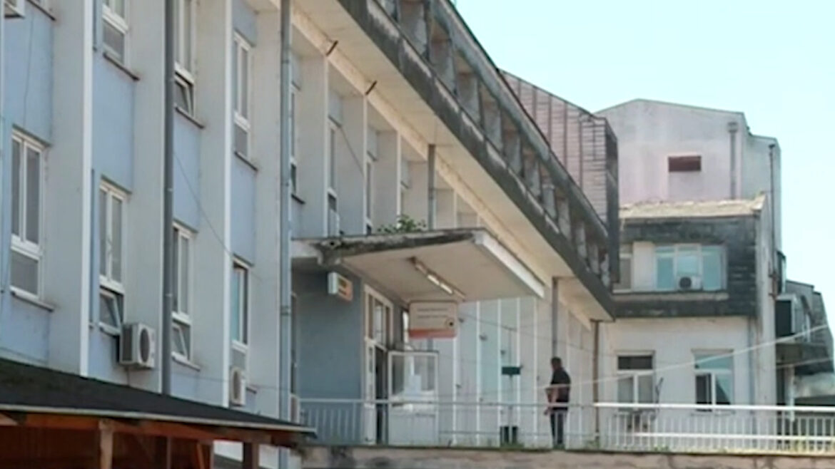 smederevo bolnica Dr Nenad direktor .mp4.00_01_03_03.Still001