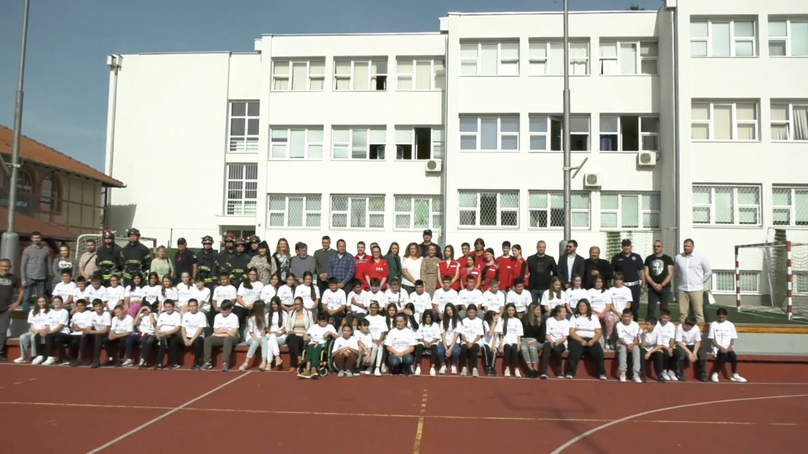 SKOLA OLGA VATROGASCI 24 10.mp4.00_03_20_13.Still001
