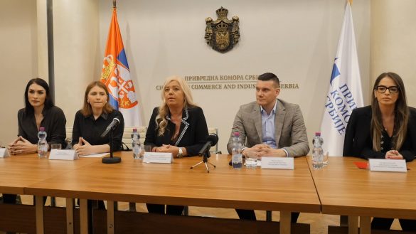 PRIVREDNA KOMORA.mp4.00_01_23_05.Still001